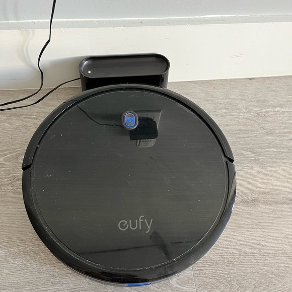 Eufy Robovac 11s - Picture 5 of 5